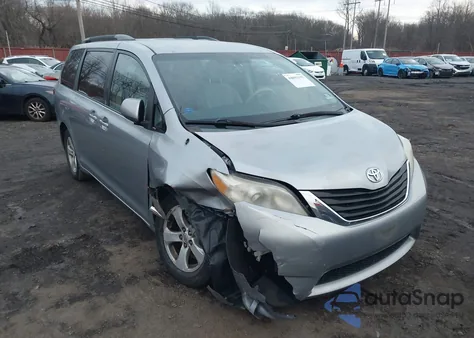 2013 Toyota Sienna Le V6 8 Passenger из США, поврежденный, VIN 5TDKK3DC2DS297588